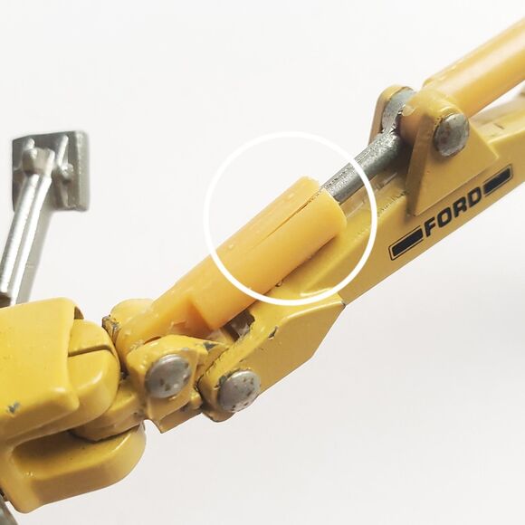 Vintage ERTL Ford Tractor Backhoe Loader 1:64 Diecast Metal 555B Yellow - Picture 13 of 15